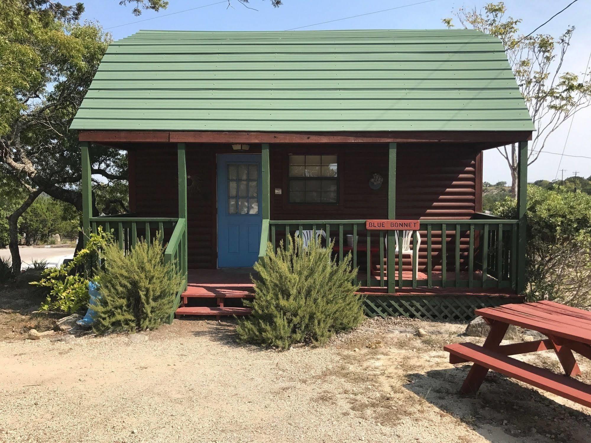 Top Of The Hill Rv Resort & Cabins Waring Exterior photo